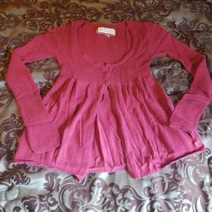 AE 3buttom sweater. Perfect for layering